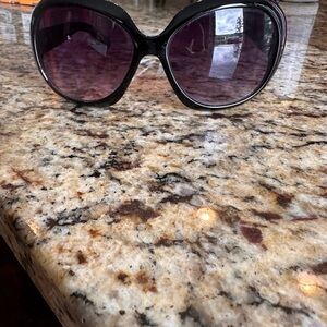 Women’s raybans